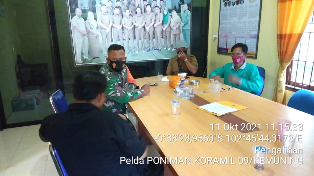 Bangun Sinergitas Hadapi Covid-19, Pelda Poniman Lakukan Komsos