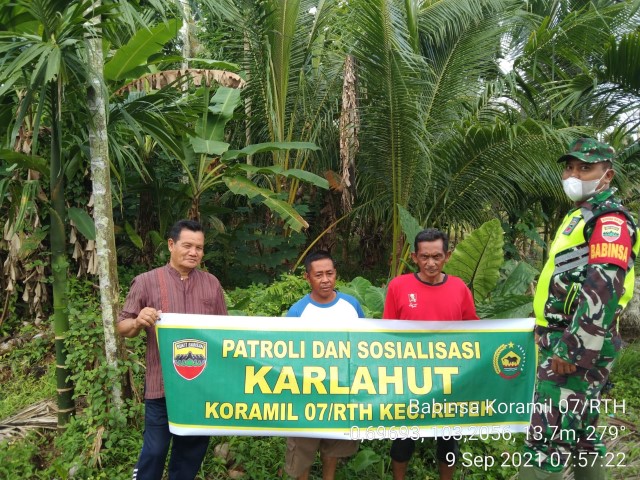 Babinsa Serda Wahyudin Lakukan Patroli Karhutla di Pulau Kijang