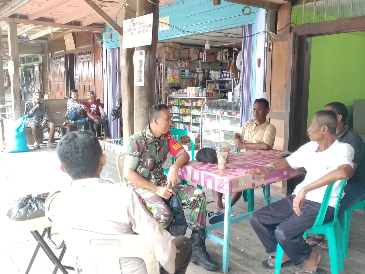 Hiimbauan Babinsa Koramil 04/Kuindra Untuk Terus Berhati-hati