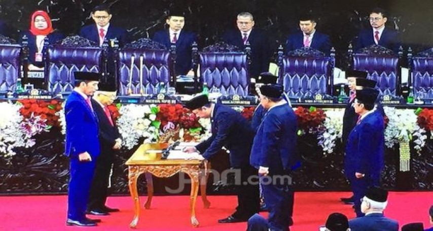 Sah, Jokowi – Ma’ruf Pimpin Indonesia 2019 - 2024