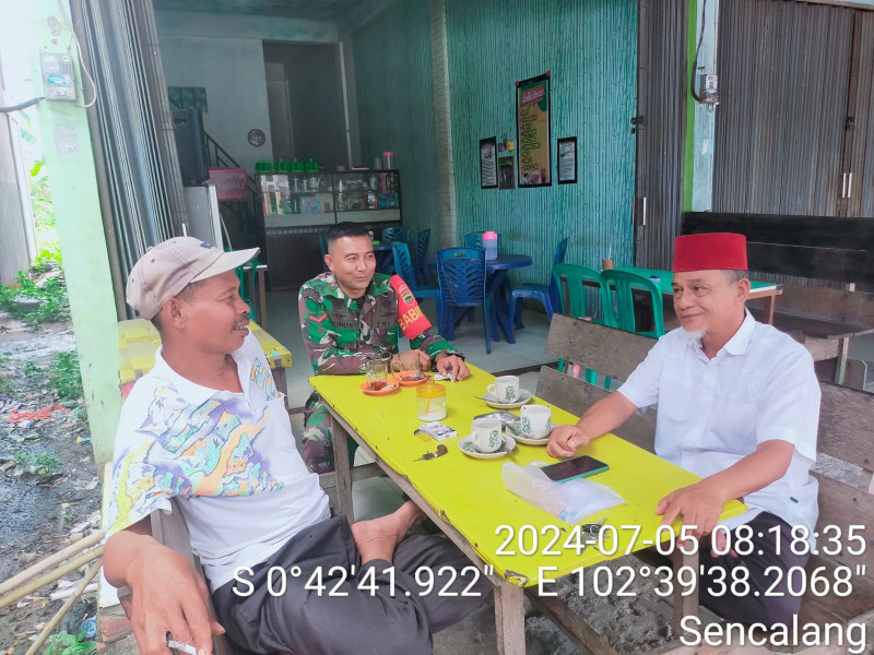 Wujudkan Hidup Sosial Antar Sesama Melalui Komsos Babinsa Kopda Zakirman