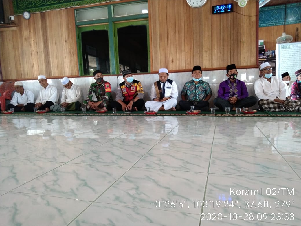 Babinsa Desa Tanjung Baru Hadiri Peringatan Maulid Nabi di Mesjid Syuhada