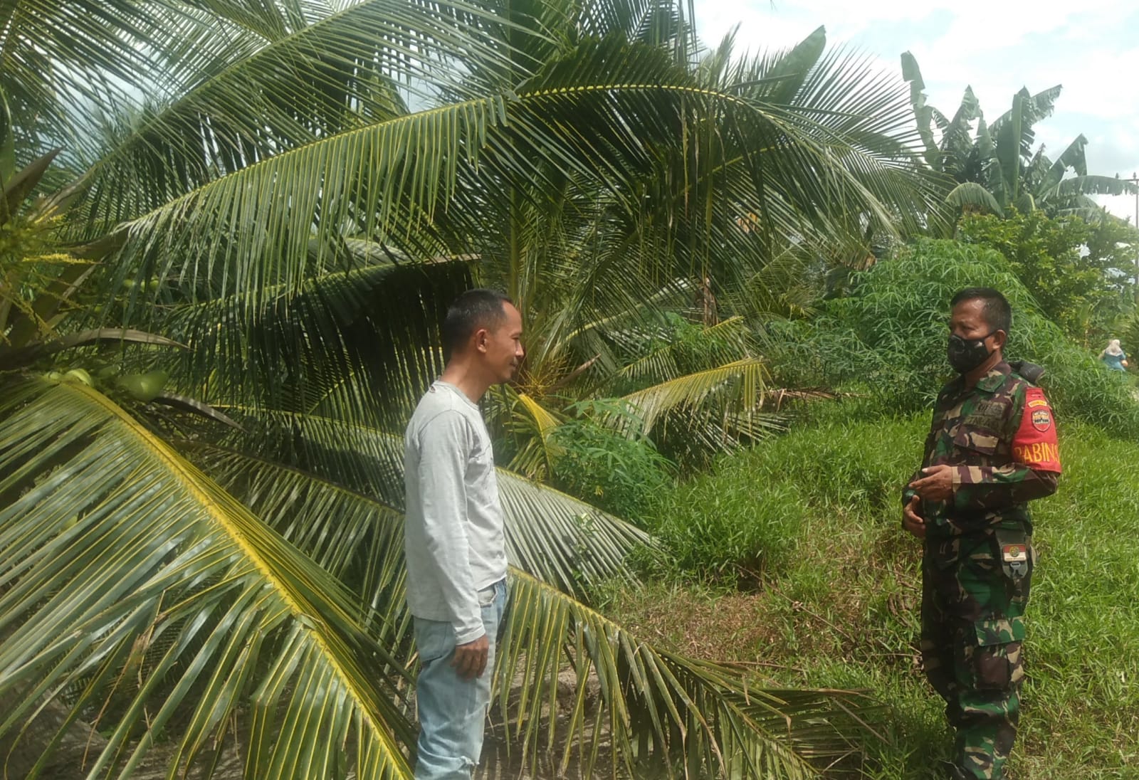 Rutin Lakukan Patroli, Pelda Zulfahmi Imbau Warga Untuk Tidak Membuka Lahan dengan Membakar