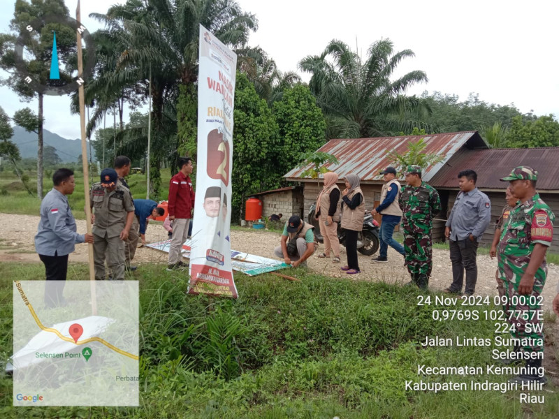 Masa Tenang Pilkada Serentak 2024, Danramil 09/Kemuning Turun Langsung Bantu Penertiban APK