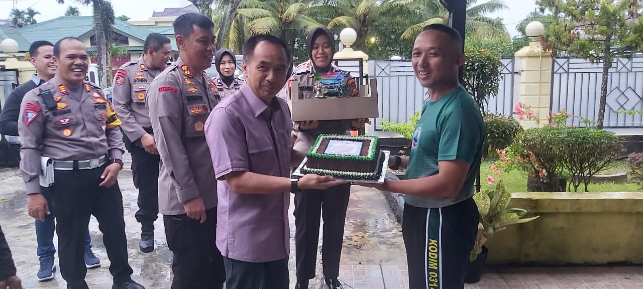 Ketua DPRD Inhil bersama Kapolres Inhil 'Bangunkan' Dandim 0314/Inhil untuk Ingatkan Hal Ini..