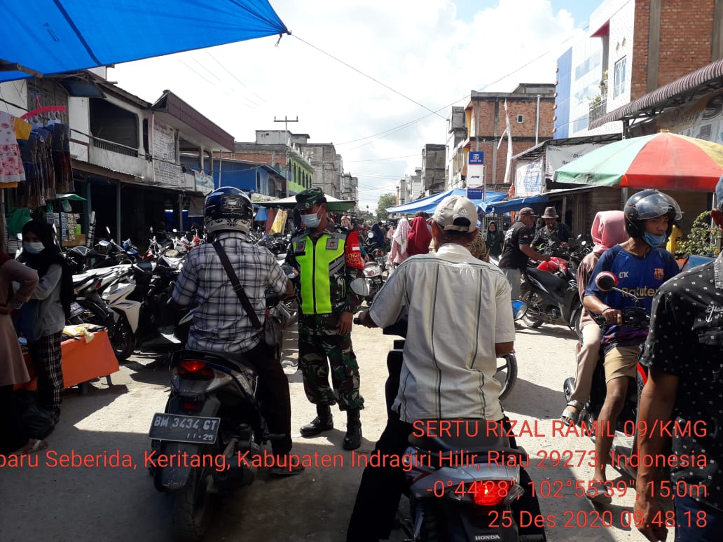 Lakukan Penegakan Protkes di Kotabaru, Ini Himbauan Babinsa Koramil 09/Kemuning