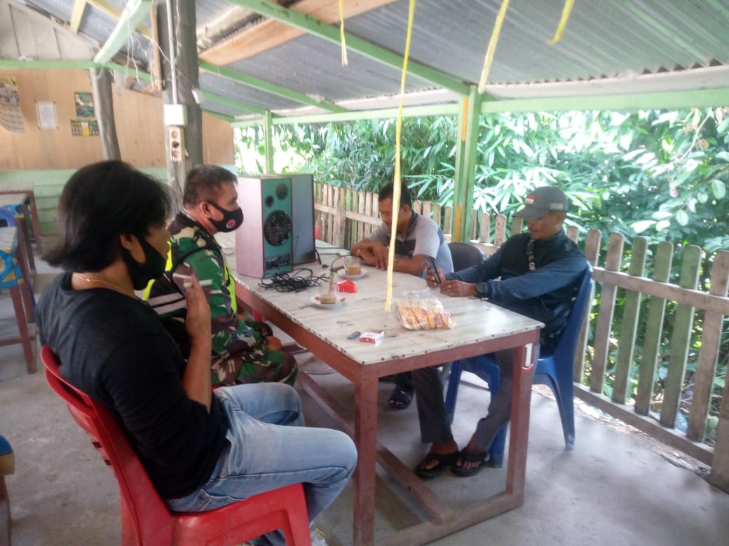 Babinsa Desa Nusantara Jaya Komsos Terkait Penerimaan Prajurit TNI