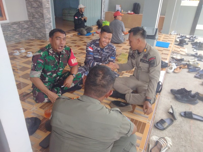Babinsa Dan Warga Satu Langkah: Koramil 07/RTH, SDM Kuat Dimulai Dari Kebersamaan