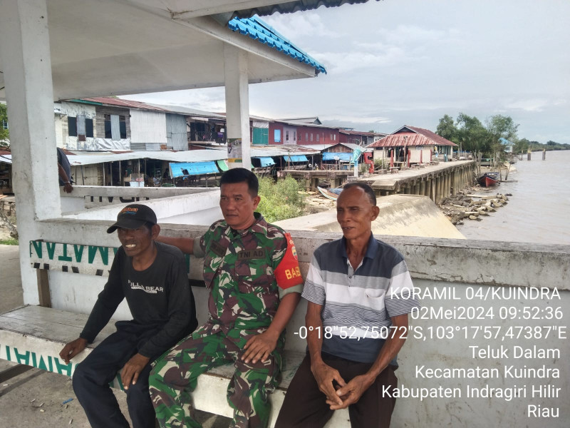 Ciptakan Interaksi dan Kekompakan Bersama Babinsa Koramil 04/Kuindra Melalui Komsos