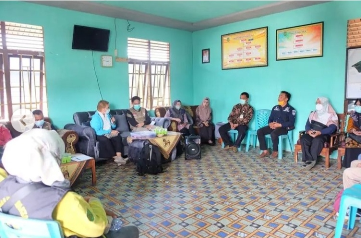 Kemenkes RI Bersama Diskes Inhil Investigasi Wabah Serangan Penyebab Gatal Kulit di Kuindra