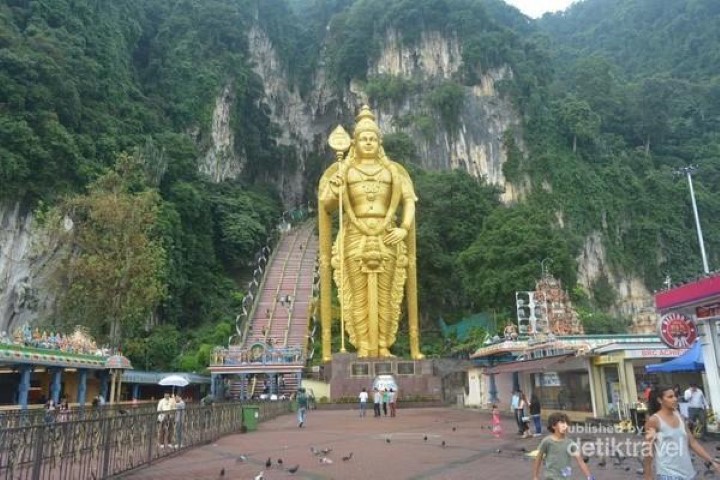 Melihat Patung Dewa Terbesar di Malaysia