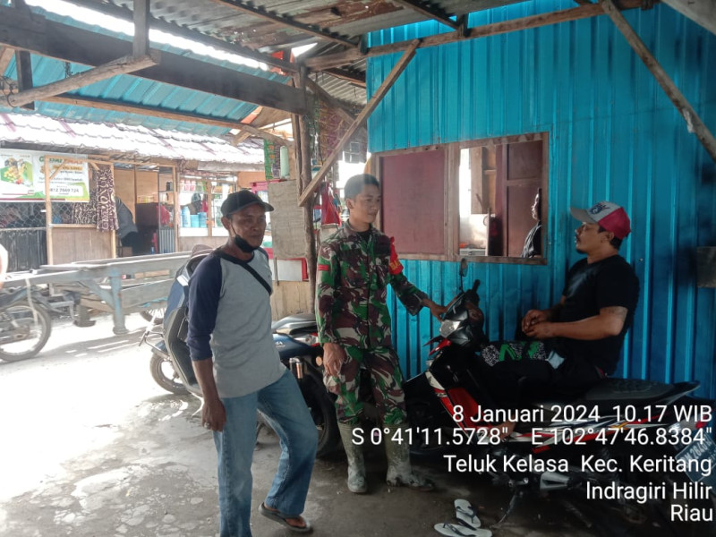 Rutinitas Babinsa Koramil 09/Kmg Jalin Silaturrahmi Melalui Komsos