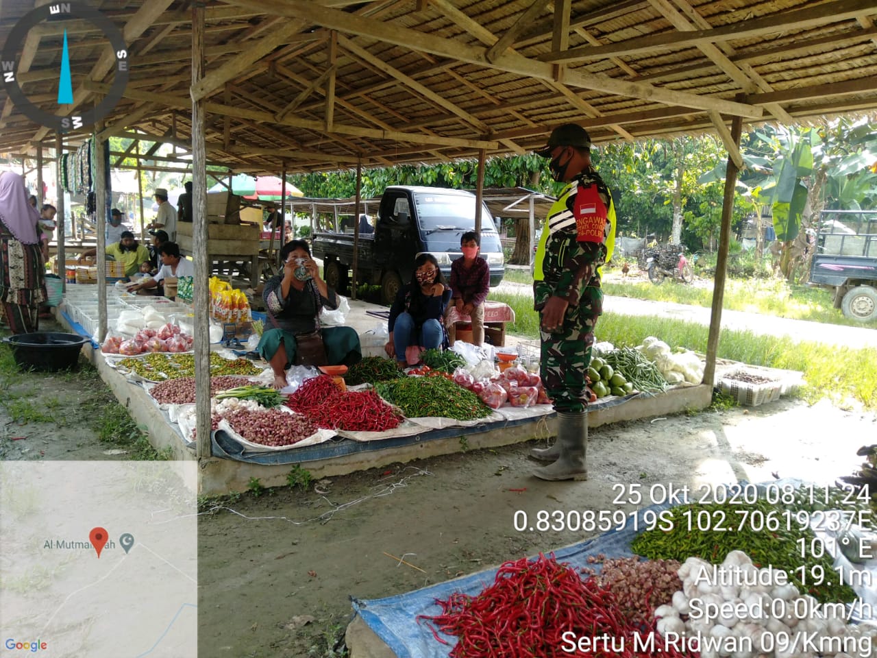 Desa Sekayan Jadi Sasaran, Koramil 09/Kemuning, Kodim 0314/Inhil Lakukan Penegakan Prokes