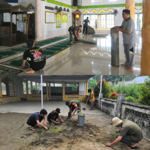 Babinsa 03/Tempuling Bersama Mahasiswa Kerja Bakti Bersihkan Tempat Ibadah