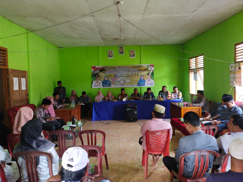 Danramil 09/Kemuning Hadiri Penyampaian Tata Cara Pelaksanaan dan Lokasi Kampanye Pemilihan Kades