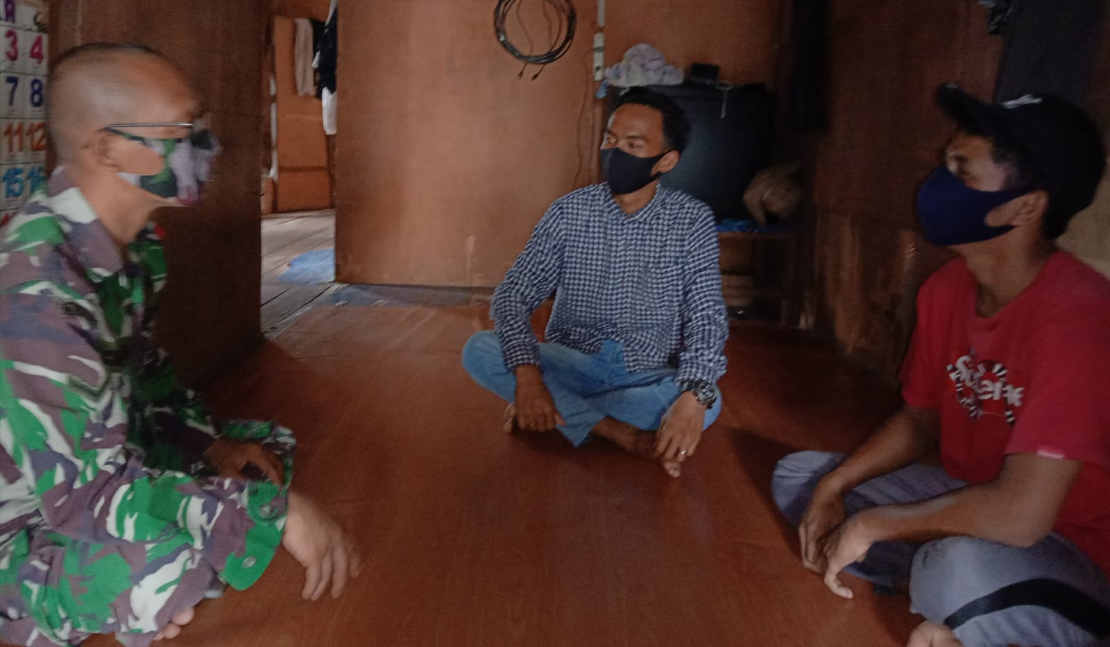 Serda Ichlas Manalu Komsos Bersama Warga di Desa Binaan