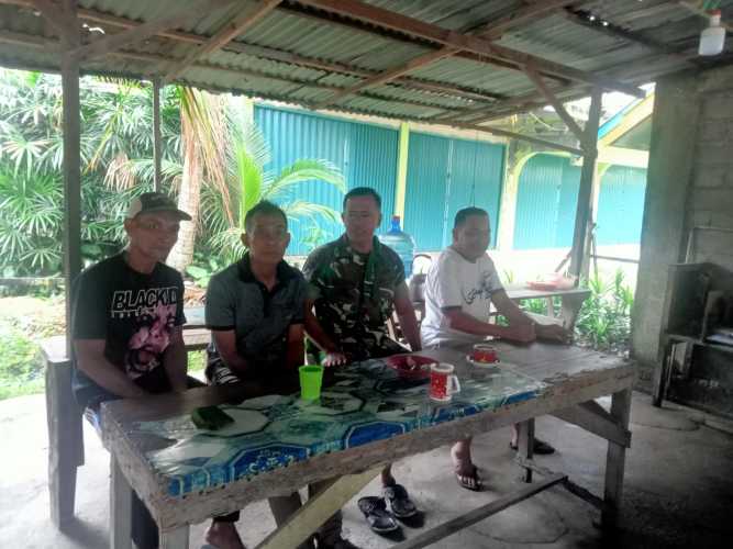 Pelaksanaan Komsos Guna Jalin Hubungan Baik Bersama Babinsa Koramil 09/Kemuning