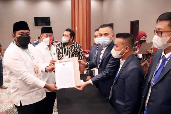 KPU Tanjungbalai Tetapkan Syahrial-Waris Sebagai Wali Kota dan Wakil Walkot