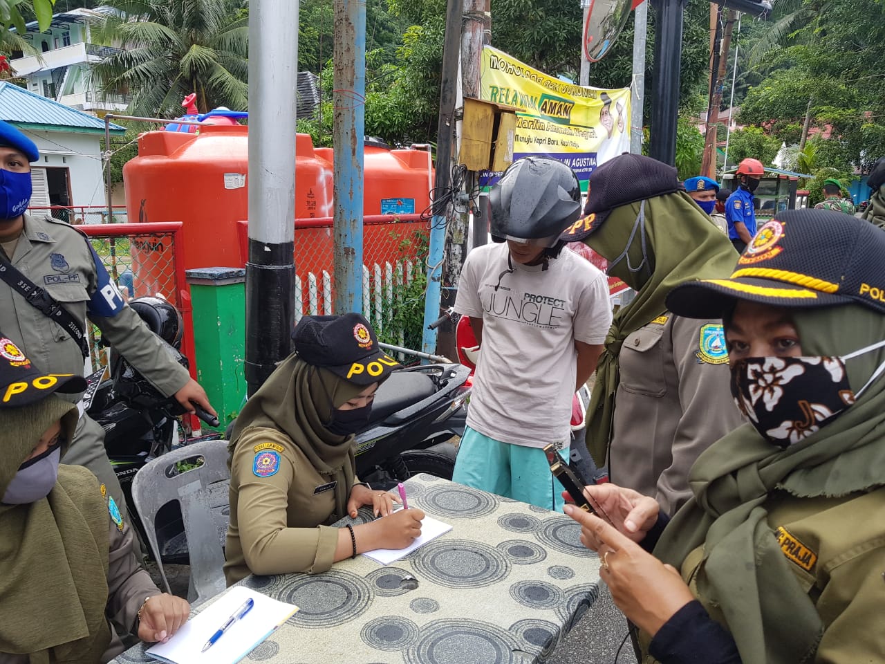 Cegah Covid-19, Tim Gabungan dari TNI dan Polisi serta Pol PP Lakukan Operasi Yustisi di Anambas