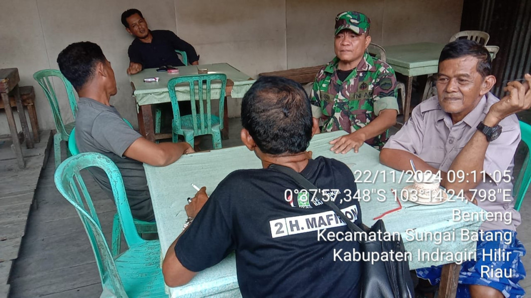 Babinsa Serka M. Hasan Giat Komsos Guna Jalin Silaturahmi Antar Sesama