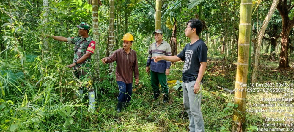 Pencegahan Sekaligus Sosialisasi Karhutla Rutin Dilaksanakan Babinsa Koramil 09/Kemuning