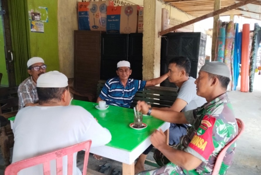 Pengawasan SDM: Meningkatkan Silaturahmi antara Babinsa dan Masyarakat Wilayah Binaan Serda Johan Syah