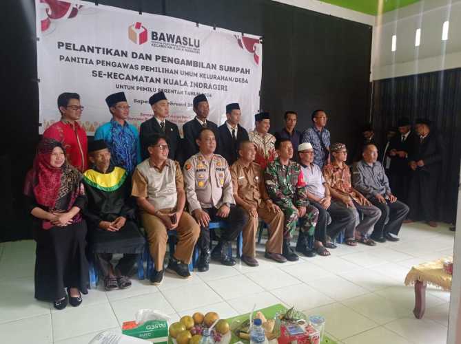 Pelantikan dan Pengambilan Sumpah Jabatan Anggota Pawaslu Yang Didampingi Oleh Danramil 04/Kuindra