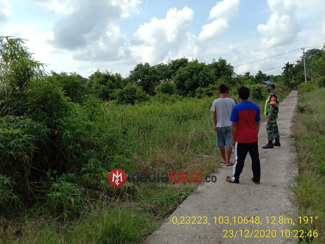 Koptu Ronald Manalu Laksanakan Patroli Karhutla di Dua Desa Wilayah Batang Tuaka