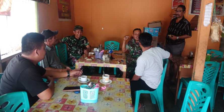 Peduli Dengan Keamanan Wilayah, Melalui Giat Komsos Danramil 03/Tpl Seru Warga Jaga Kamtibmas