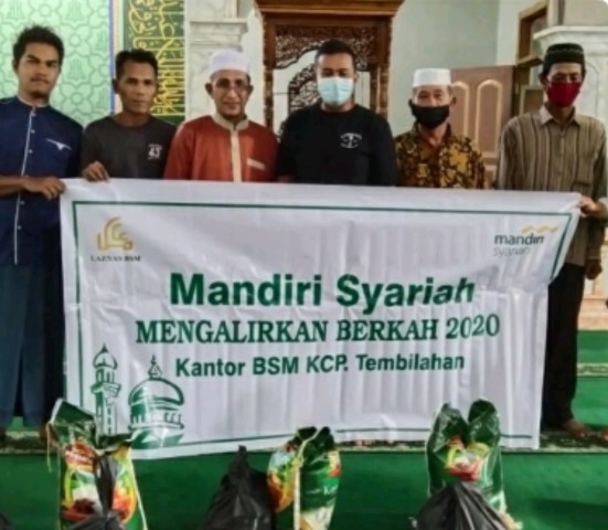 Mandiri Syariah Tembilahan Salurkan Program BSM Rangka Milad-21
