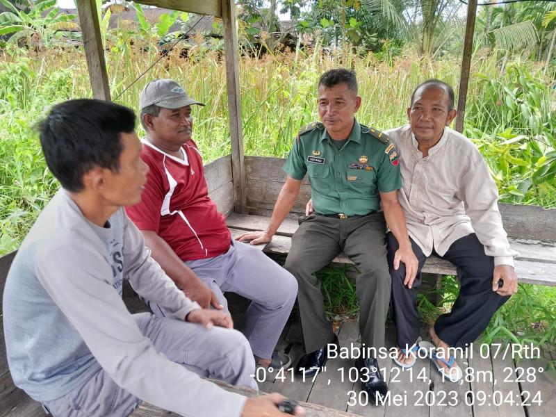 Koramil 07/Reteh Pelda Nofiandi Laksanakan Rutinitas Guna Jalin Hubungan Baik