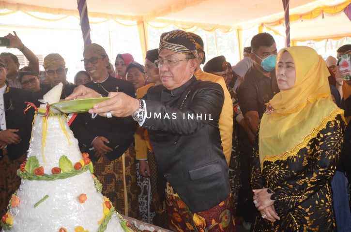 Bupati Inhil HM Wardan Hadiri Event Gerebek Suro dan Kirab Budaya Di Kempas