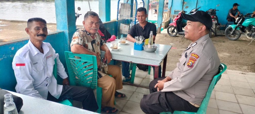 Bripka Iwan Riyadi Berikan Edukasi dan Sosialisasi Terkait Pemilu Damai 2024