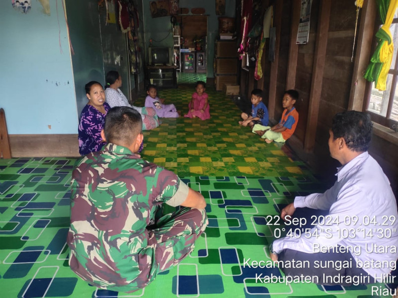Dengan Kebersamaan, Koramil 07/Reteh Dapat Berbagi Informasi Kepada Masyarakat