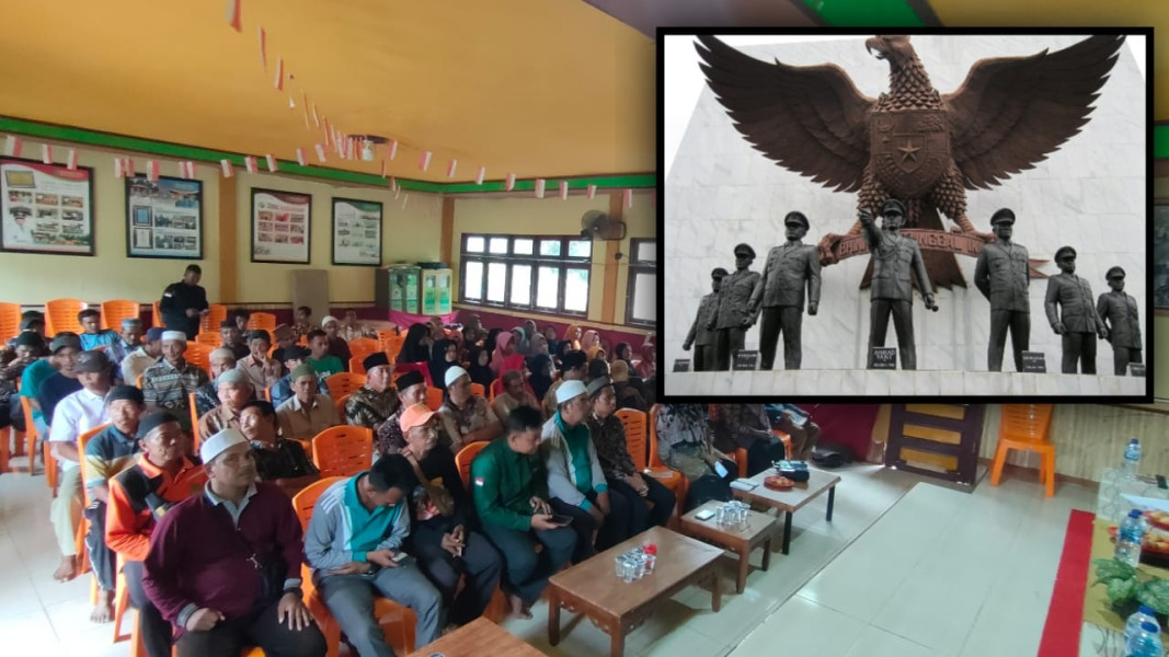 Warga Sungai Intan Nobar Film G.30 S/PKI