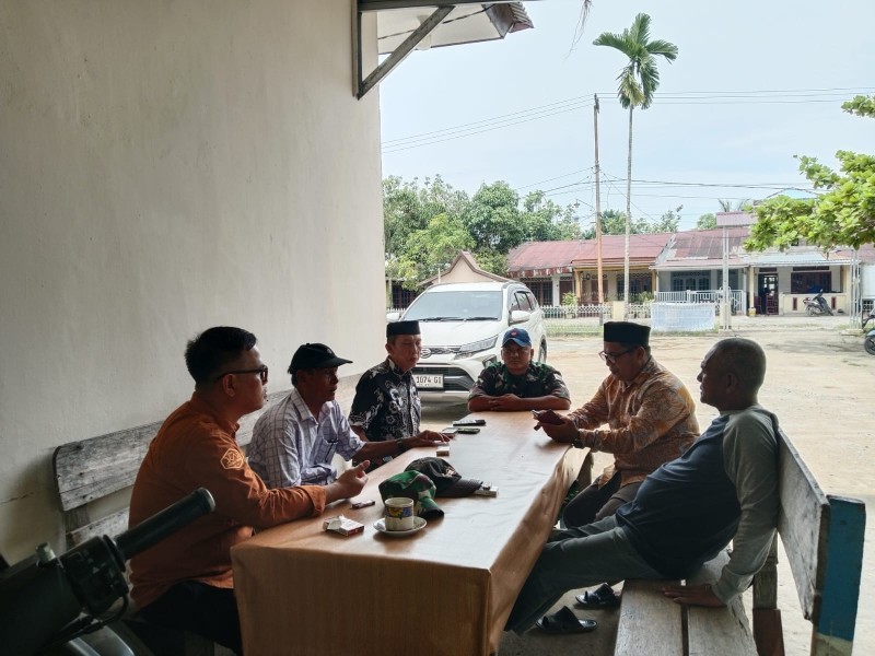 Babinsa Koramil 07/Reteh Laksanakan SDM dengan Warga Binaan Kelurahan Metro