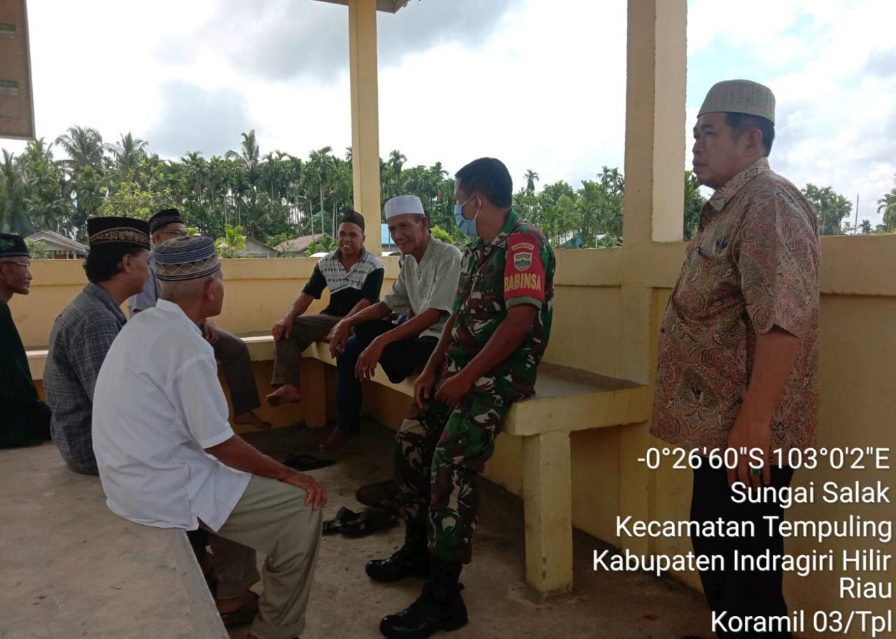 Komsos Humanis Babinsa 03/Tempuling Bersama Toga, Tomas, Toda di Kelurahan Sungai Salak