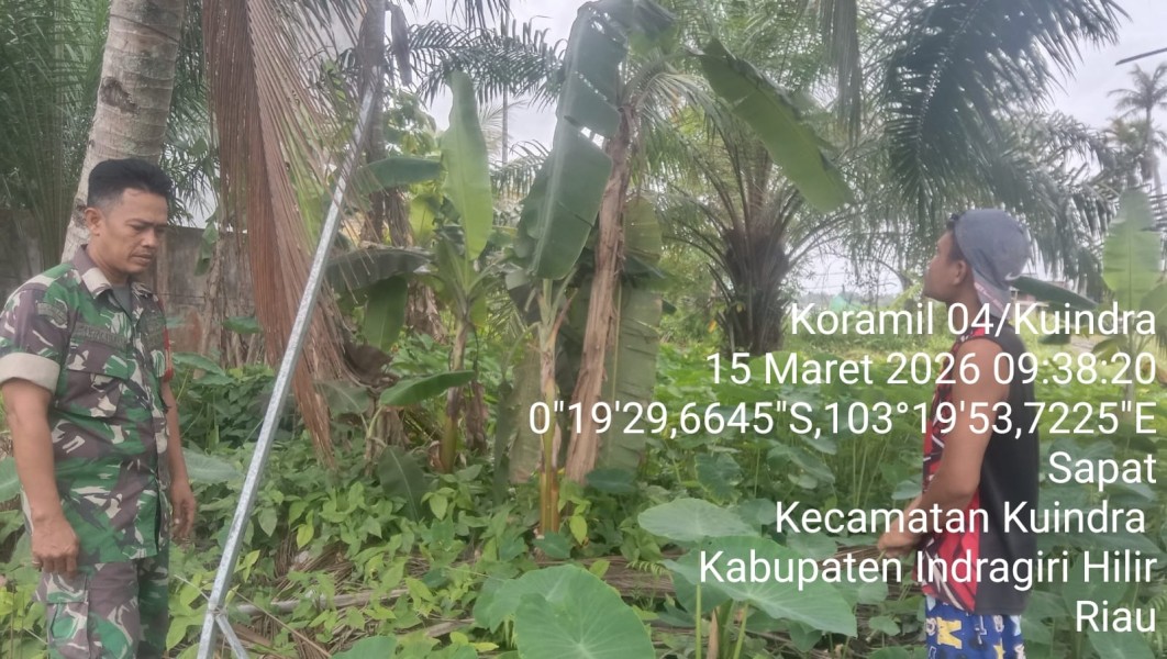 Babinsa Koramil 04/KDR Rutin Laksanakan Patroli Tapal Batas di Desa Perigi Raja
