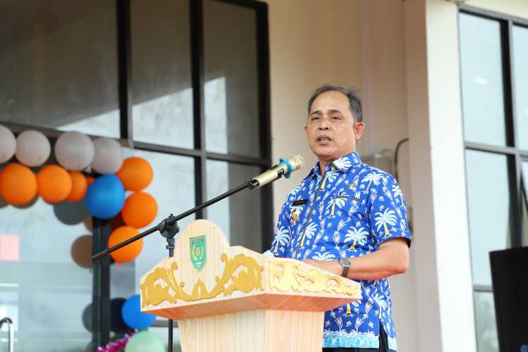 Resmikan Kantor Camat Tempuling, Pj Bupati Inhil Herman Harapkan Pelayanan kepada masyarakat lebih baik