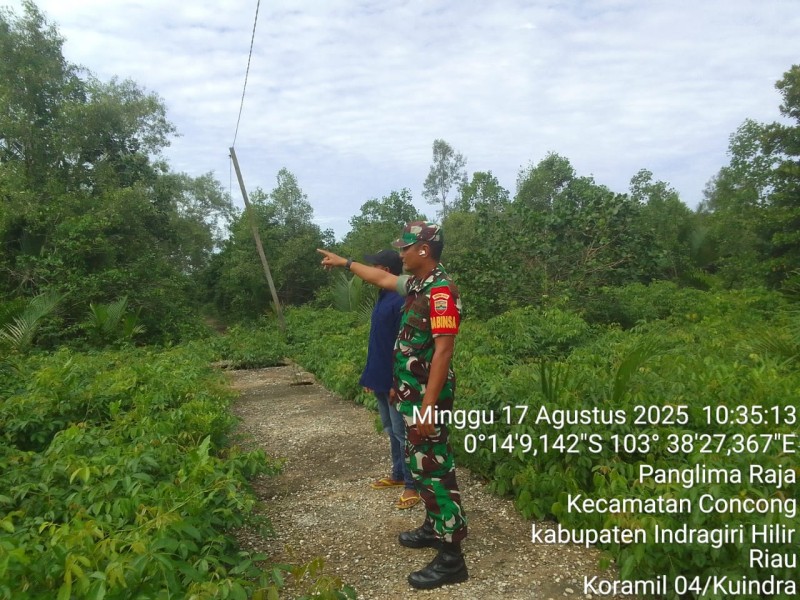 Karhutla: Babinsa Koramil 04/KDR Laksanakan Patroli Guna Tingkatkan Kesadaran Masyarakat