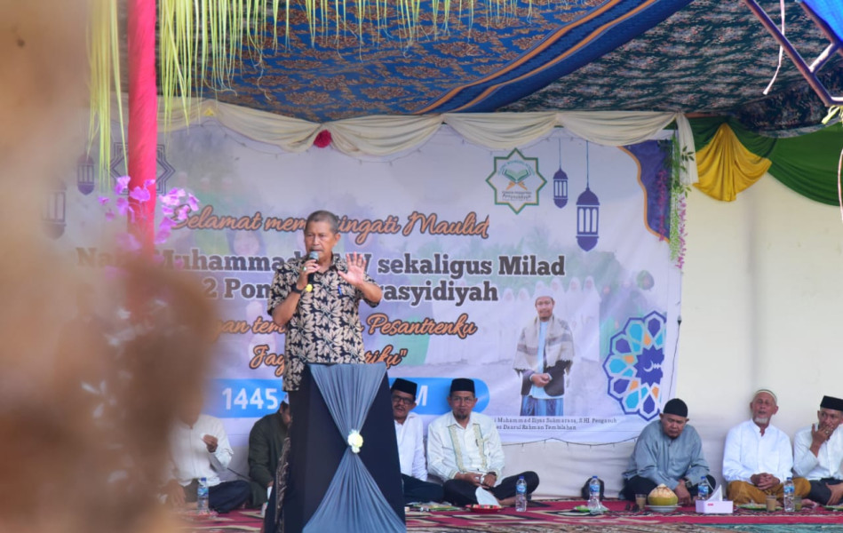 Hadiri Milad Ke-2 Ponpes Arrasyidiyah Wabup H.Syamsuddin Uti Ajak Santri Mewujudkan Inhil Jadi Kota Santri