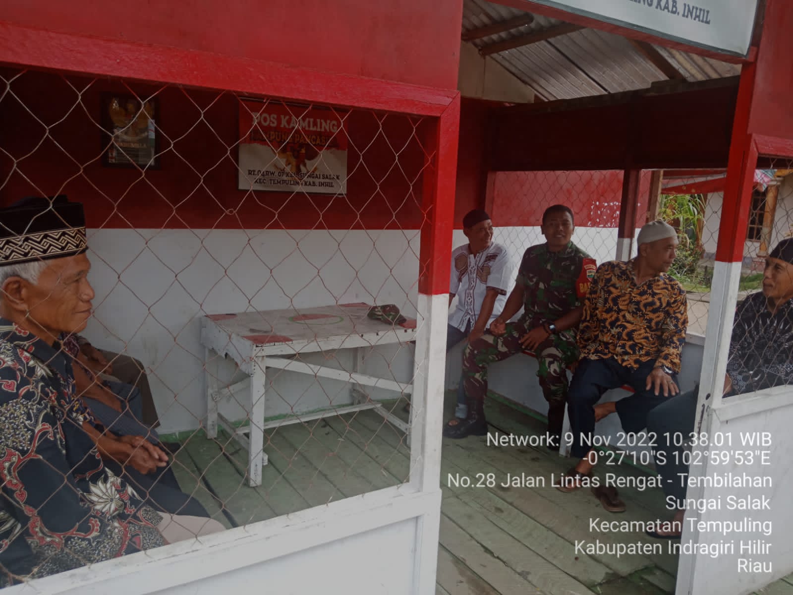 Kopda Suriadi Babinsa 03/Tempuling Sambangi Tomas Kampung Pancasila