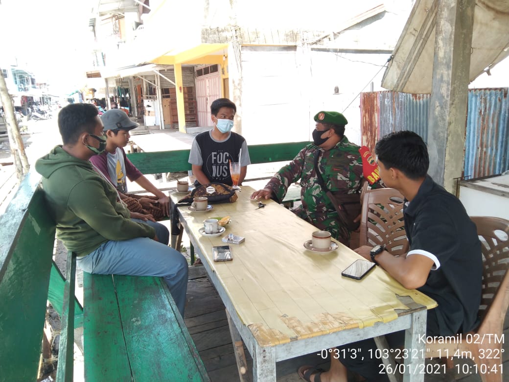 Komsos di Desa Sungai Laut, Ini yang Disampaikan Babinsa Koramil 02/Tanah Merah