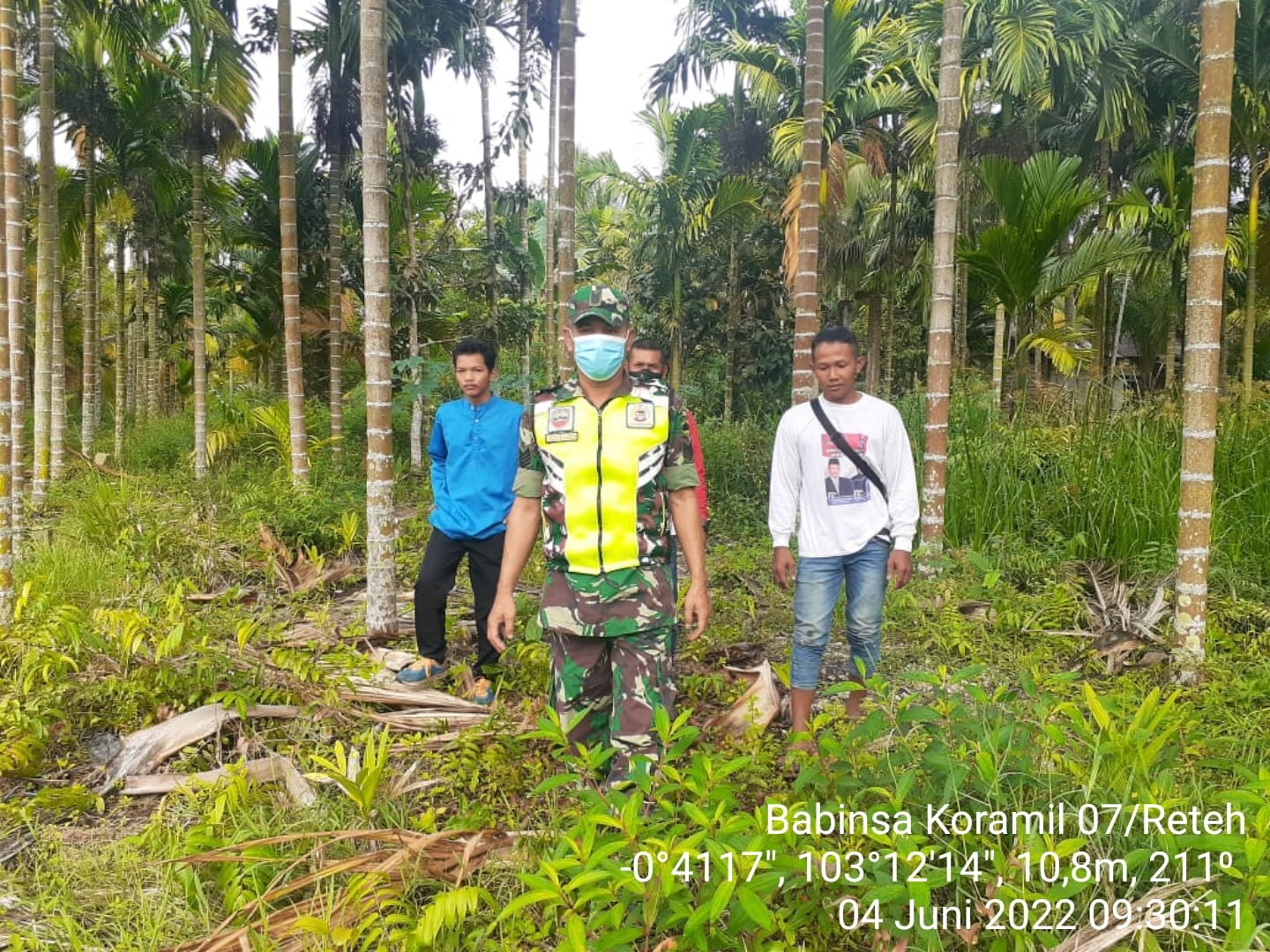 Patroli Bekas dan Sosialisasi Karlahut Oleh Pelda Nofiandi di Wilayah Parit 2