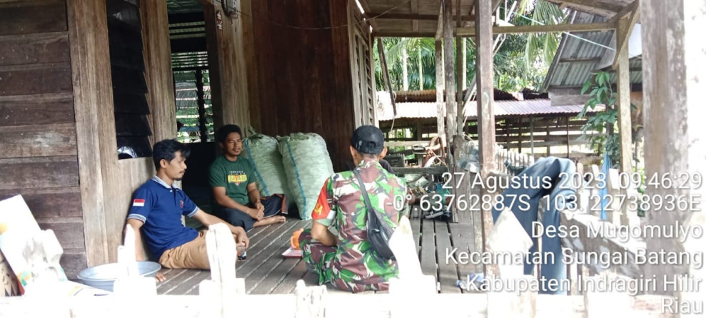 Dengan Maraknya Judi Online, Koramil 07/Reteh Terus Mewaspadai Masyarakat Setempat