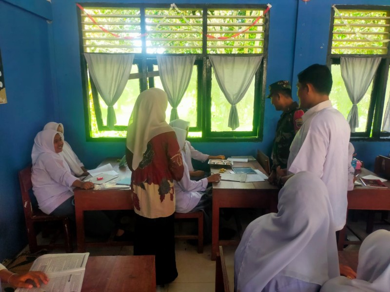 Babinsa di Inhil Dampingi Kegiatan Makan Sehat Bergizi