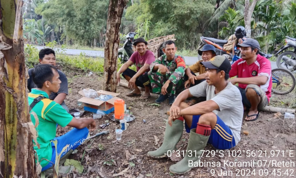 Koramil 07/Reteh Ingatkan Warga Untuk Selalu Jaga Keamanan dan Ketertiban di Binaan