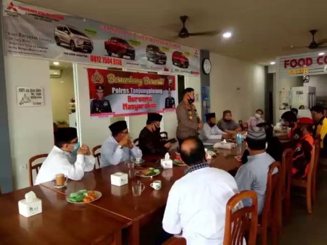 Kapolres Tanjungpinang Besembang Bersama Masyarakat