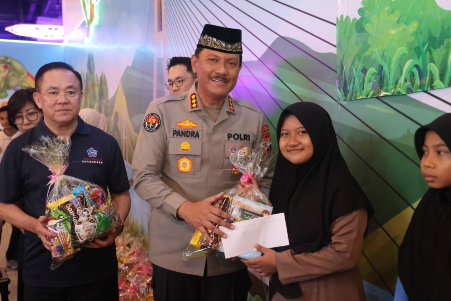 Ramadan Ceria 2025, Bidhumas Polda Kepri Berbagi Bersama Anak Panti Asuhan