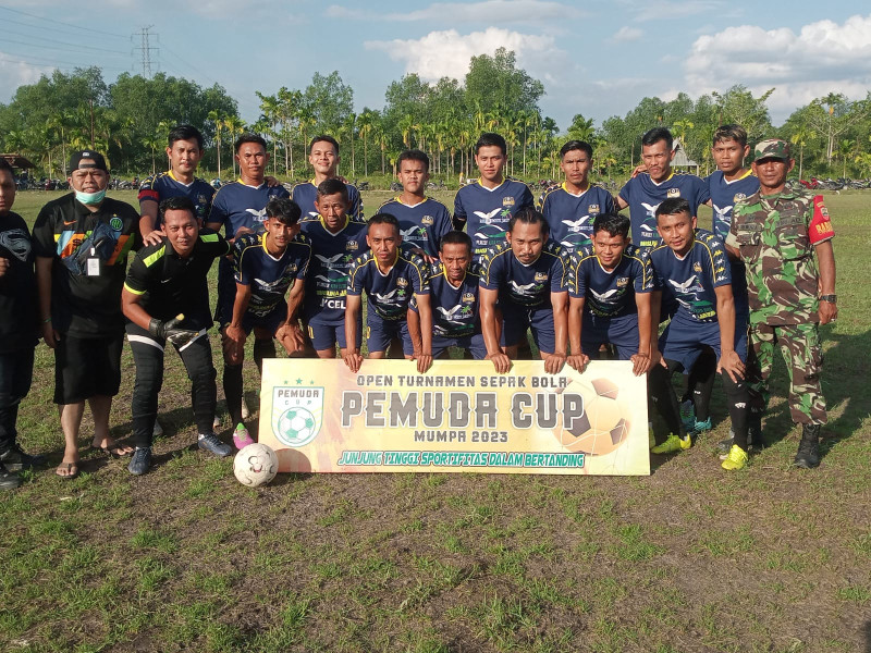 Danramil 03/Tempuling Kapten Inf Riswanto Ikut Pertandingan Sepak Bola